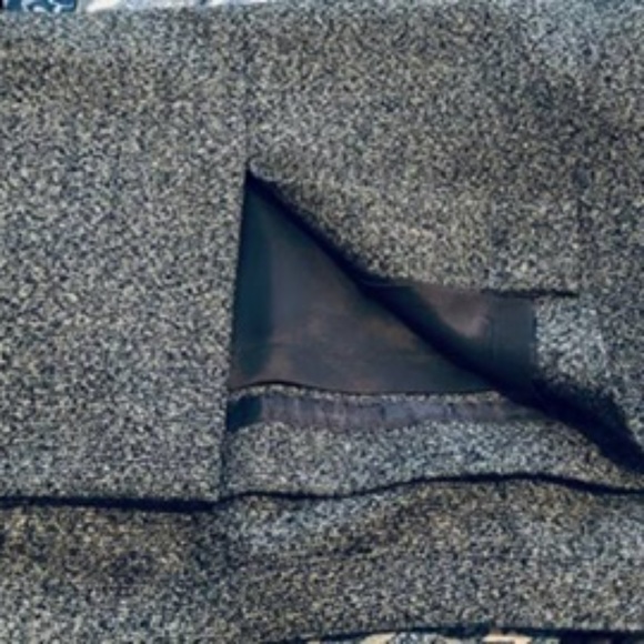 Beautiful Wool Skirt Suit - Picture 6 of 12